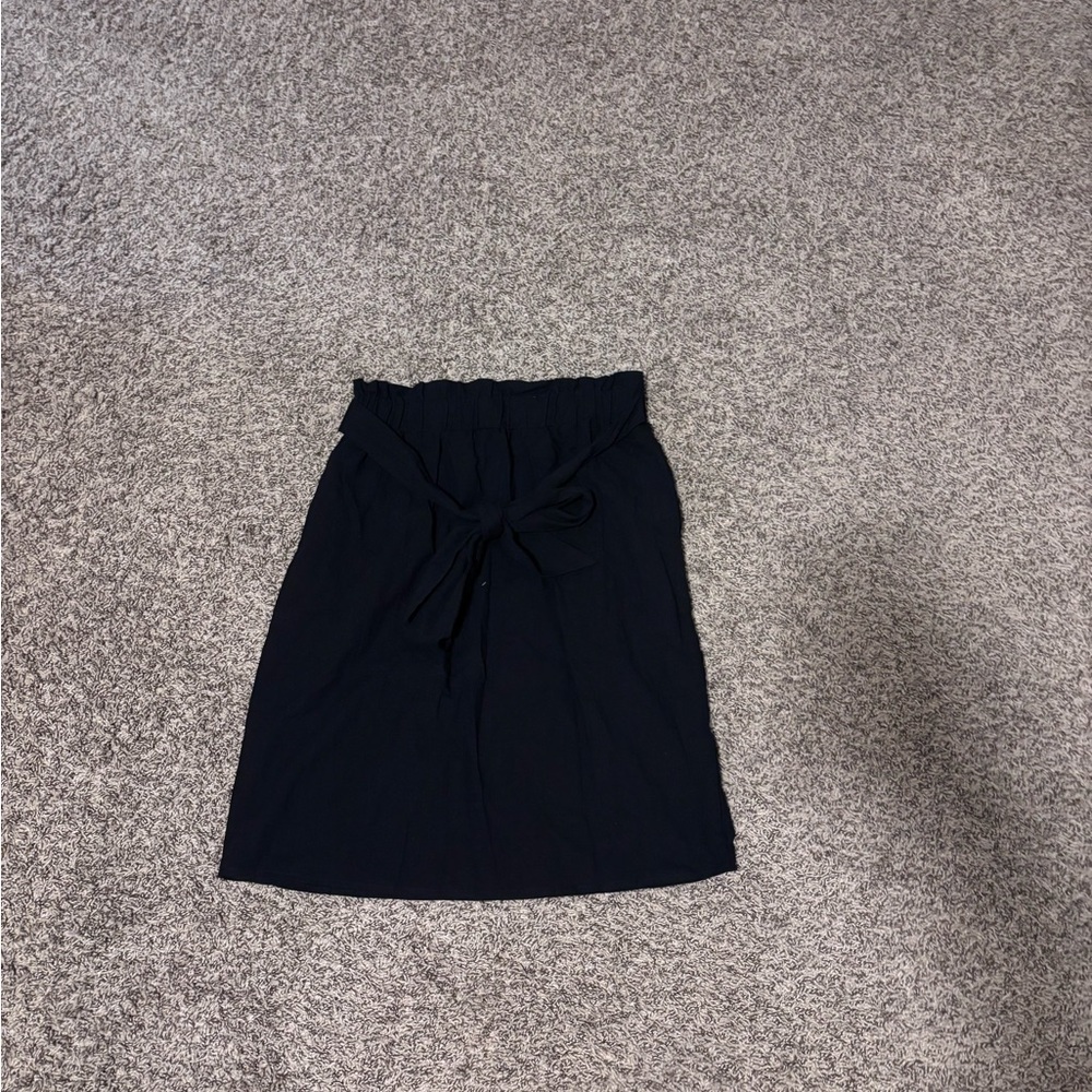 Black paperbag skirt